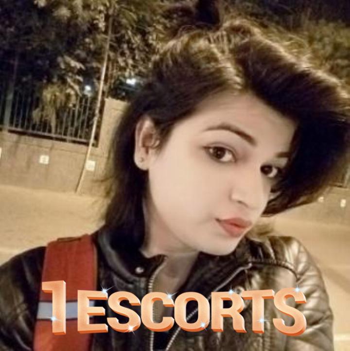 Vadodara Call Girl Escrots Service In Cash Payment in Bay Hand To Hand -5