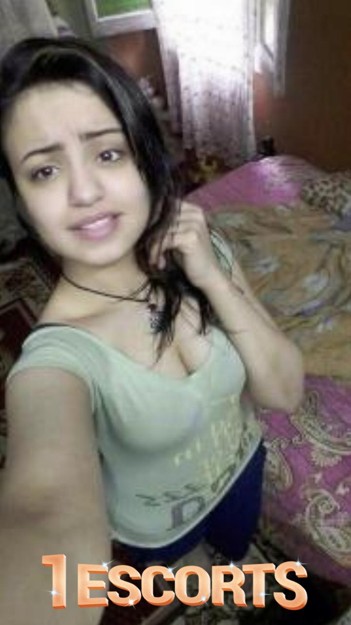 ENJOY IN YOUR HOME WITH LIVE NUDE CAM SEXBOOB SHOW WITH HOT INDIAN LADY -3