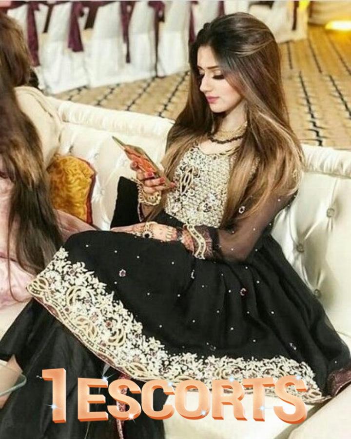 Creamy Girls in Lahore 