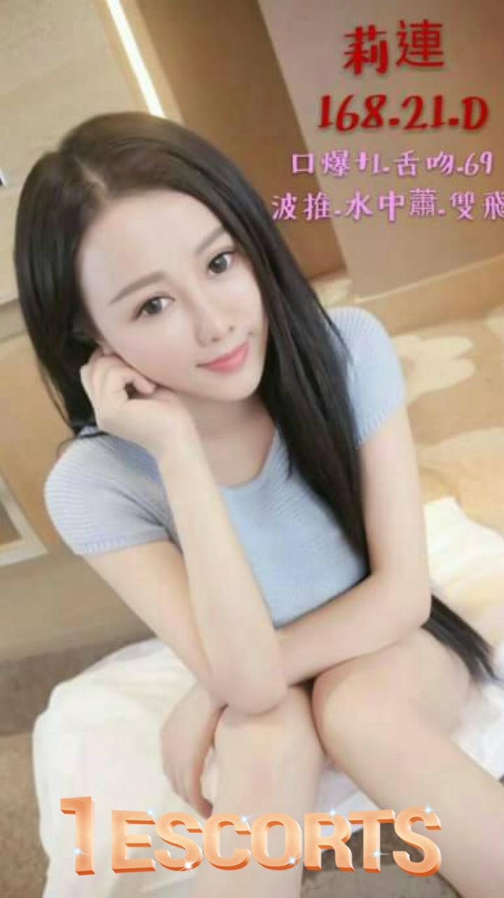 Promise as girlfriend experience Escorts Taiwan -4