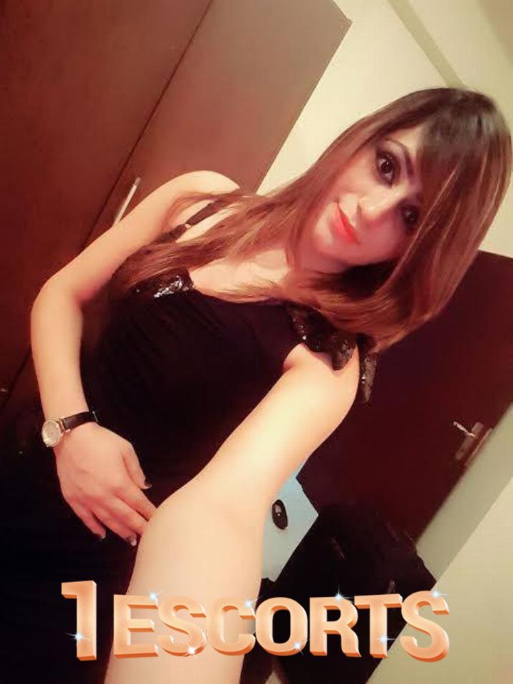 Escorts in Sindh and Call girls in Karachi -2