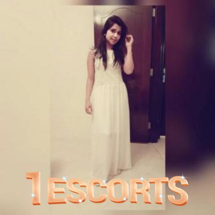 Gorgeous Girl Wants Some Fun With You in Karachi 