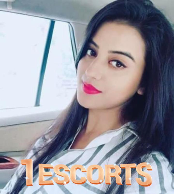 Lovely Beautiful Young Girls Available for Sex in Islamabad 0332-3777077