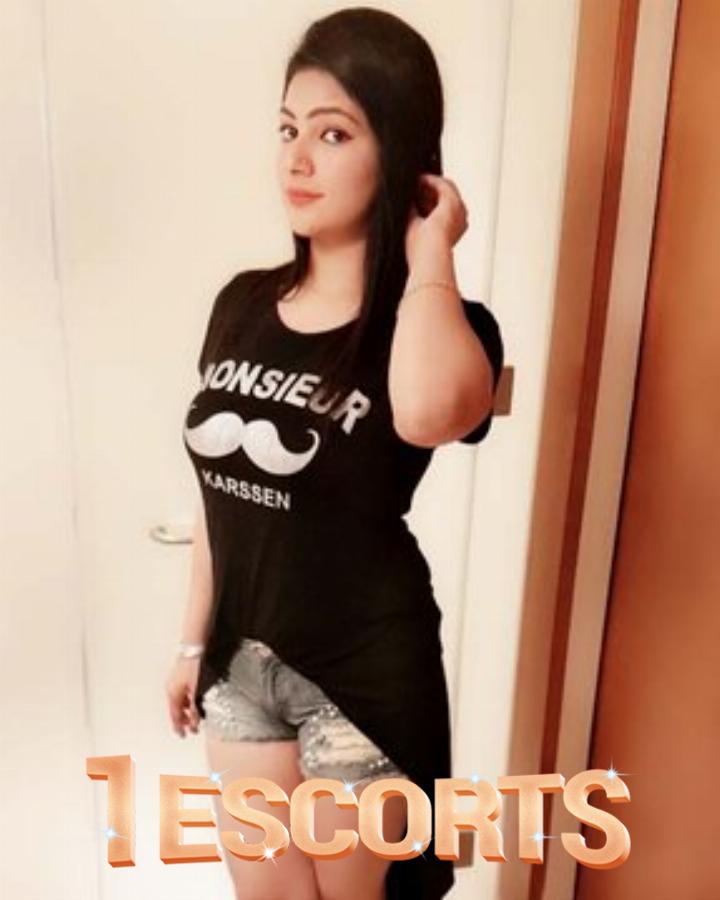 Delightful Female Available for Night Service in Murree 0302-2002888