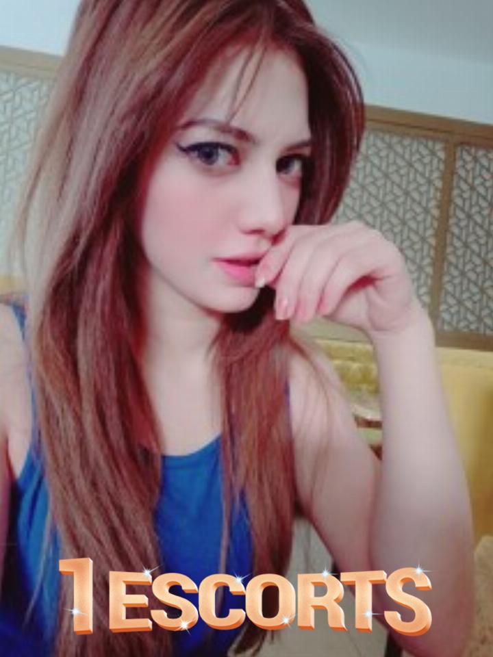 Dosha vip escort in dubai +971527727685