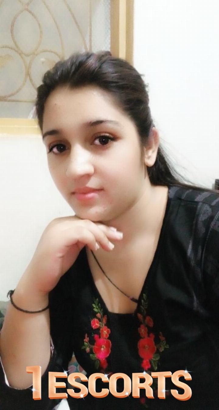 Malaika college girl Gujranwala 