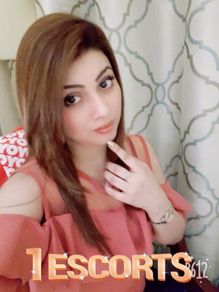 Kritika Beautiful Pakistani Escorts in Lahore | +92 321 4438017