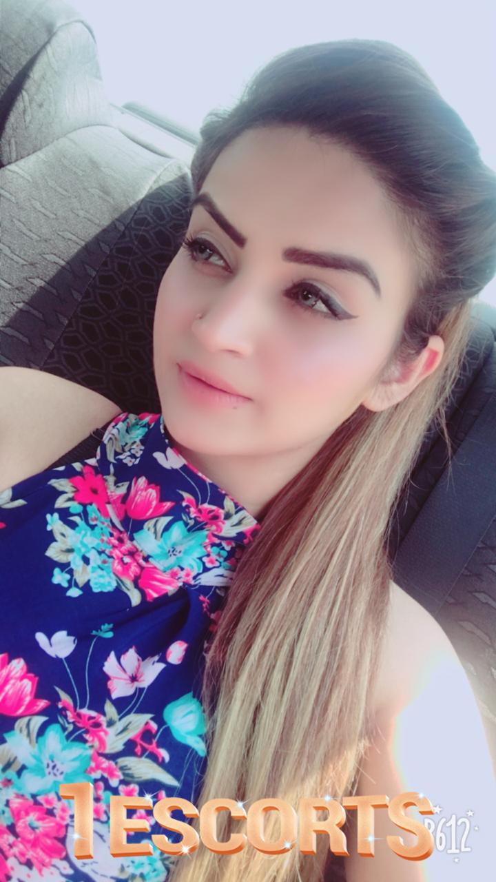 Call girls in Lahore +923074000080