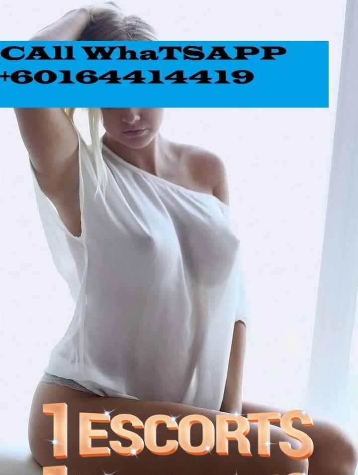 VIP Indian escorts in service in KL -2