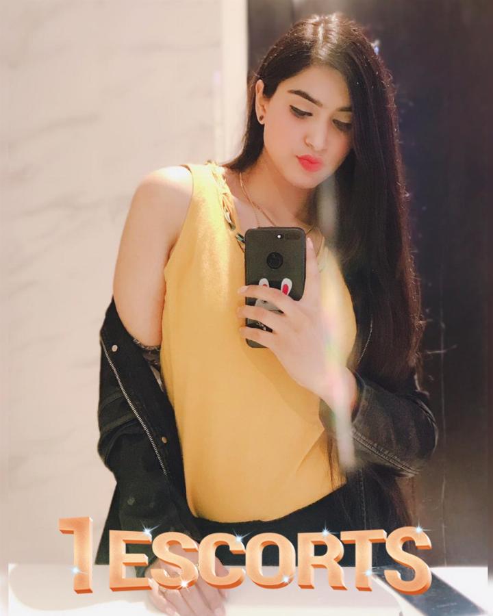 03013777277 Young Smart Girls Avail Now For Night in Murree