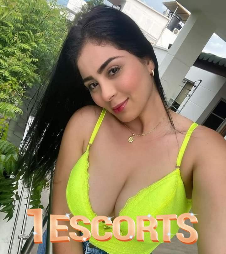 How to Book Prostitutes Escorts in Lahore -3