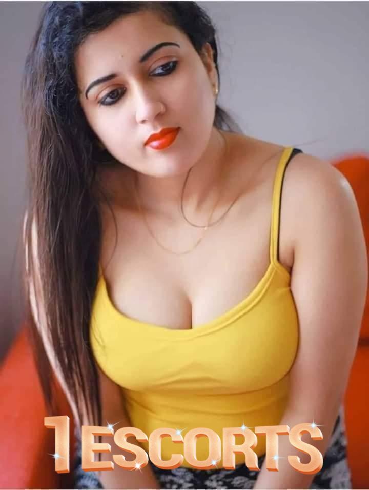 Find Lahore Call Girls 03034494488