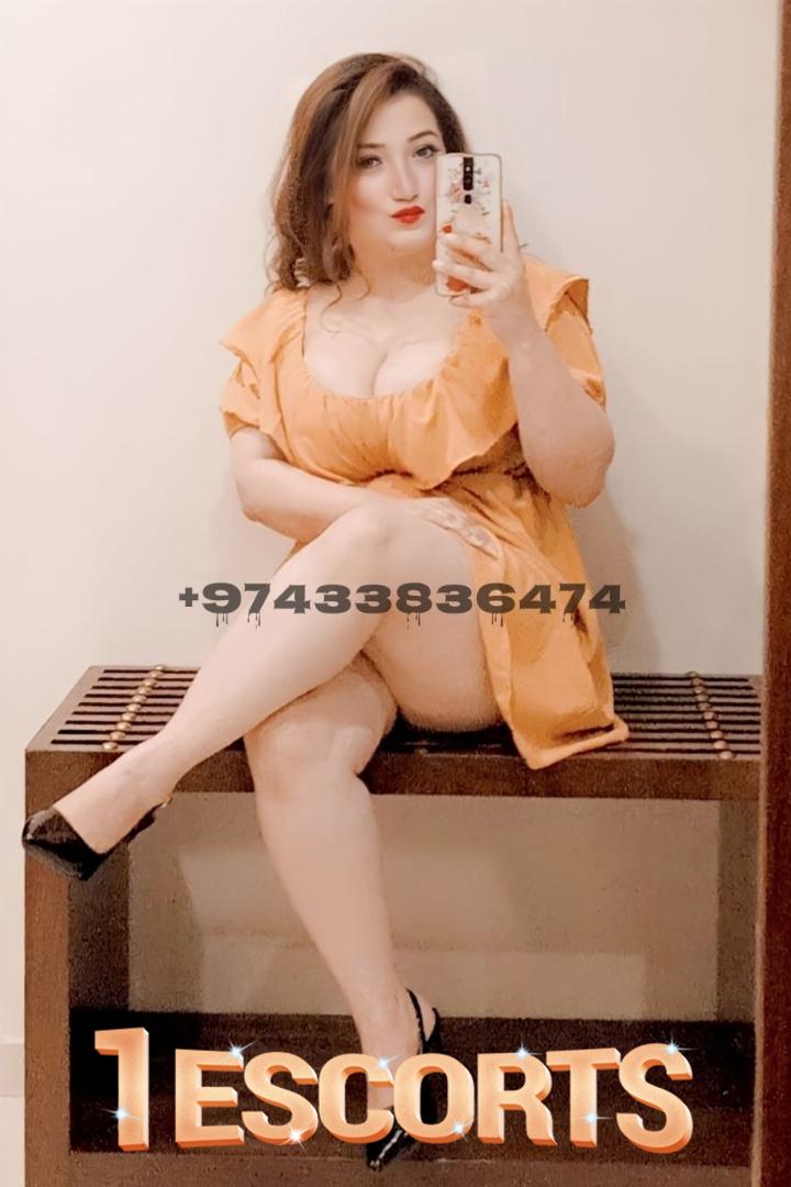 Busty Indian Model - Ankita -4