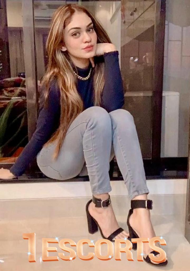 Models and Best Escorts in Islamabad -3