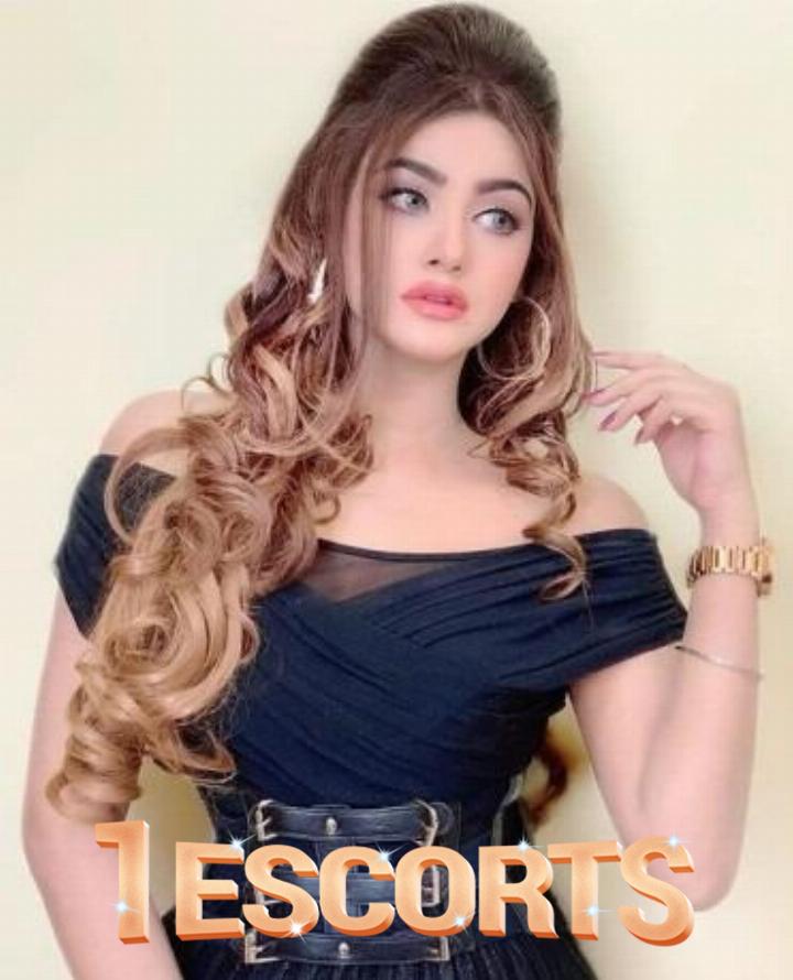 Connects with women in the local Pakistani city Escorts girls in Karachi 03062233337