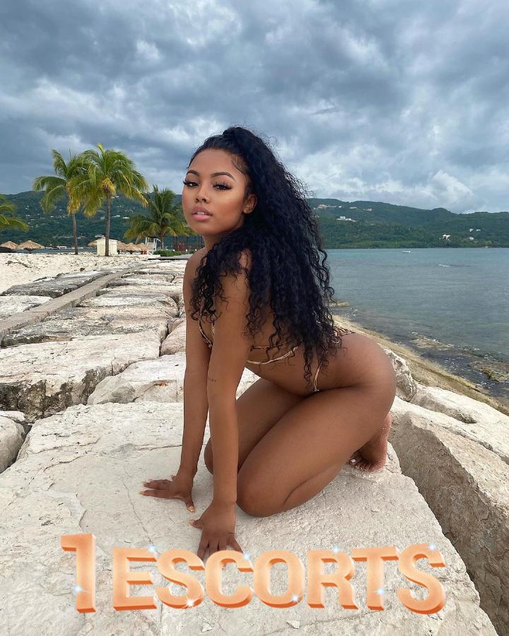 Lola For GFE -2