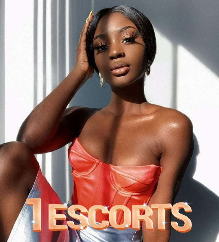 Sacha escort service in Larnaca -3