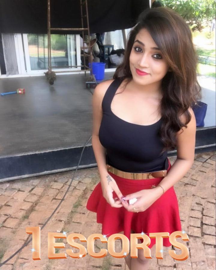 Nayla Hot Indian Girl Escort In Singapore