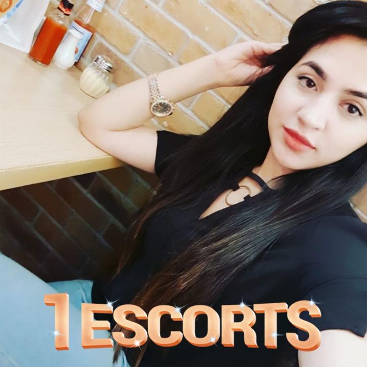 0302-2002888 VIP Young Escorts For Night in Murree