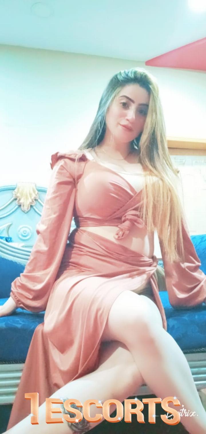 Independent Escort Clifton karachi ❤️ 03308454976