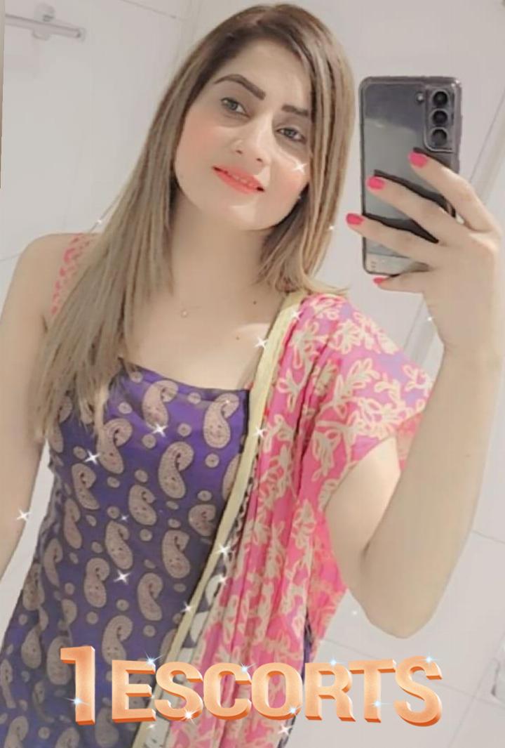 Escorts girl gulberg Karachi  03308454976 -2