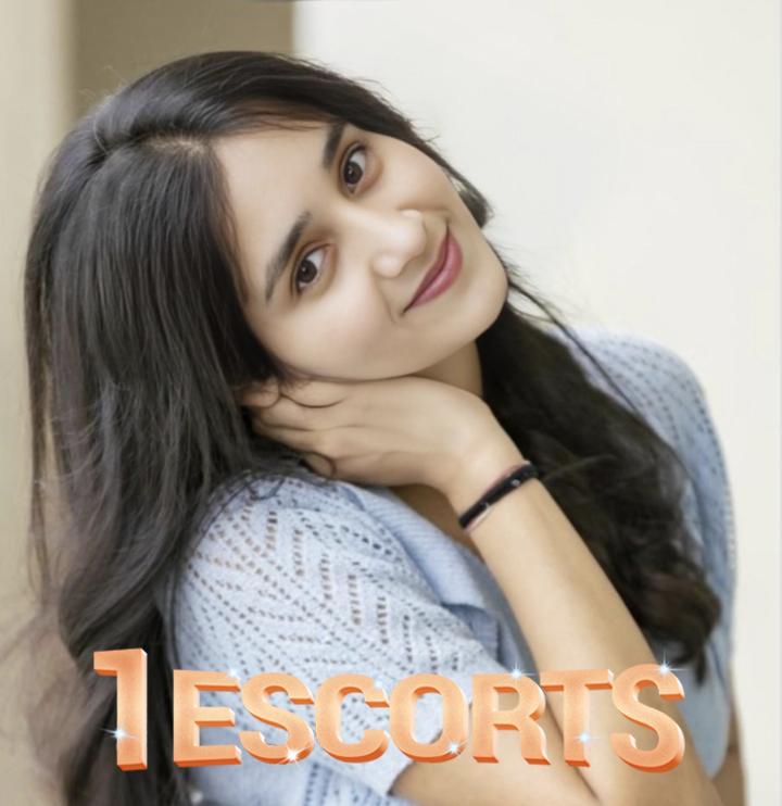 Anila Independent Indian Escort In Muscat Oman %@+96894880193%@