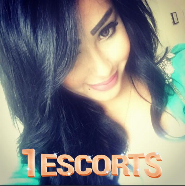 Arab Moroccan Girl in Riyadh 212 723-018985 -3