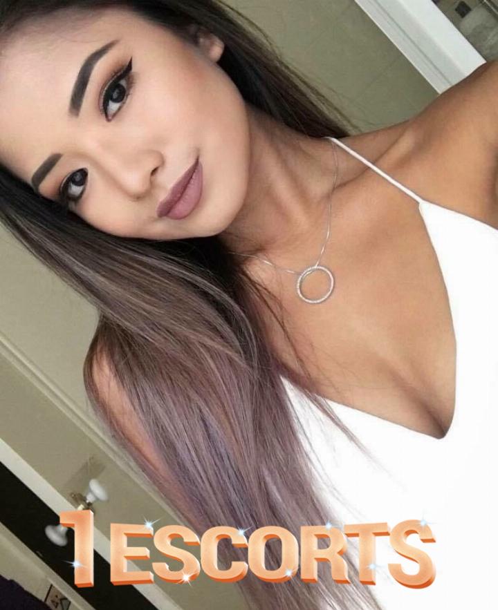 Evora - openminded Gfe escort in manila 21 -3