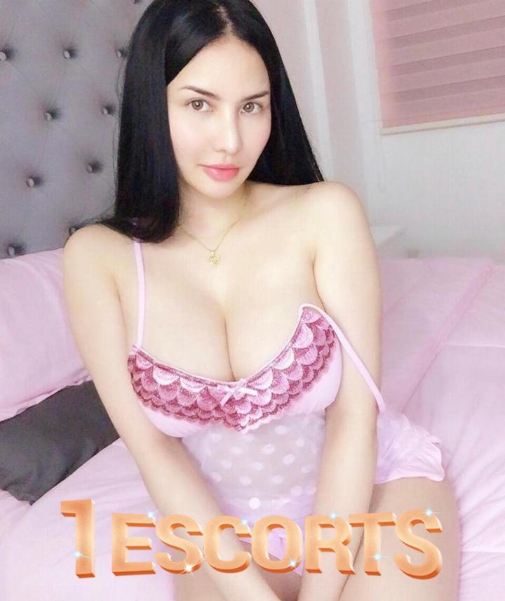 Top Class Filipino Escort in Dubai