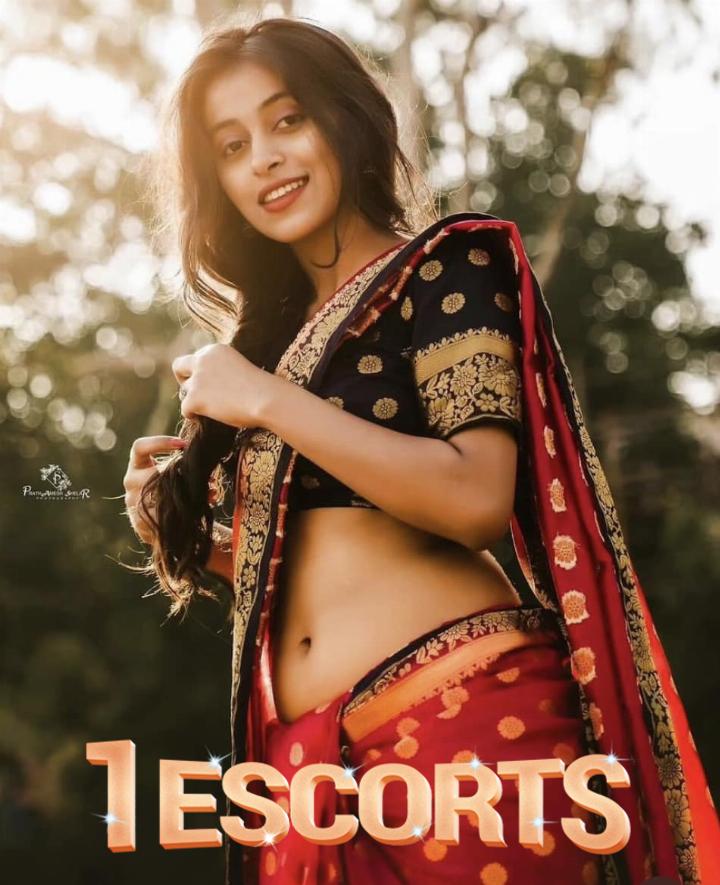 Karachi Call Girls Services Escorts -4