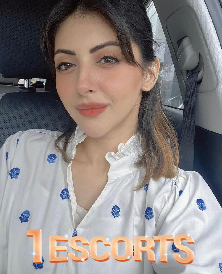 Vip Model In Karachi -2