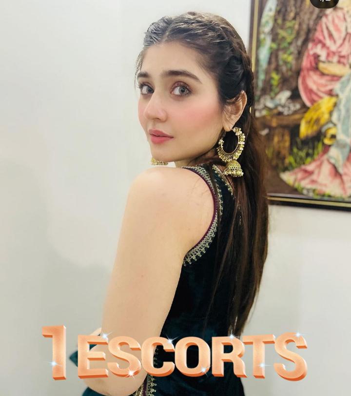 Escorts Service in karachi -2