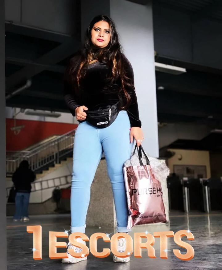 Aarti Kanoniya -3