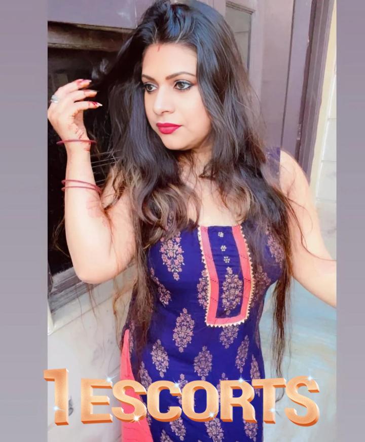 Aarti Kanoniya -4