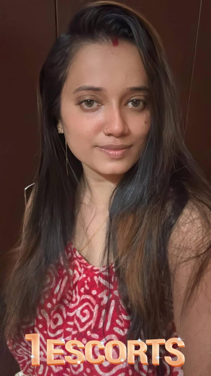 Riya Seth -3