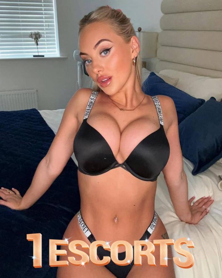 ALEXA JEAN SEXY ELITE ESCORT WITH EROTIC SERVICE -2