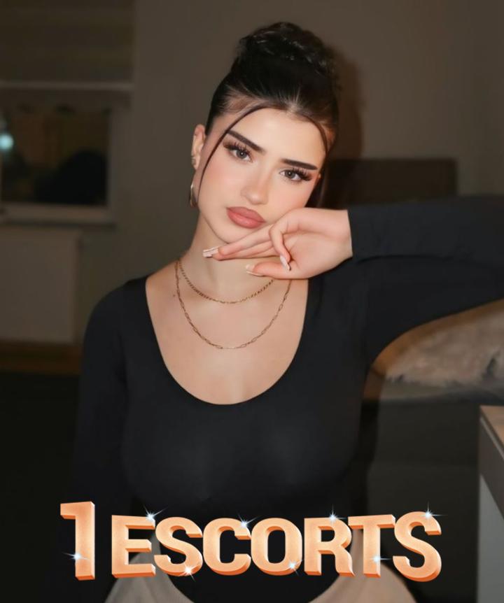 Booking Now Escorts in pearl continental hotel lahore