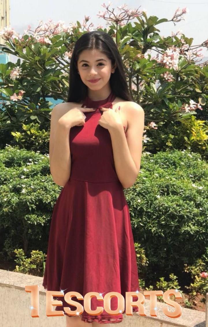Hot and Sexy Busty Call Girls in Islamabad