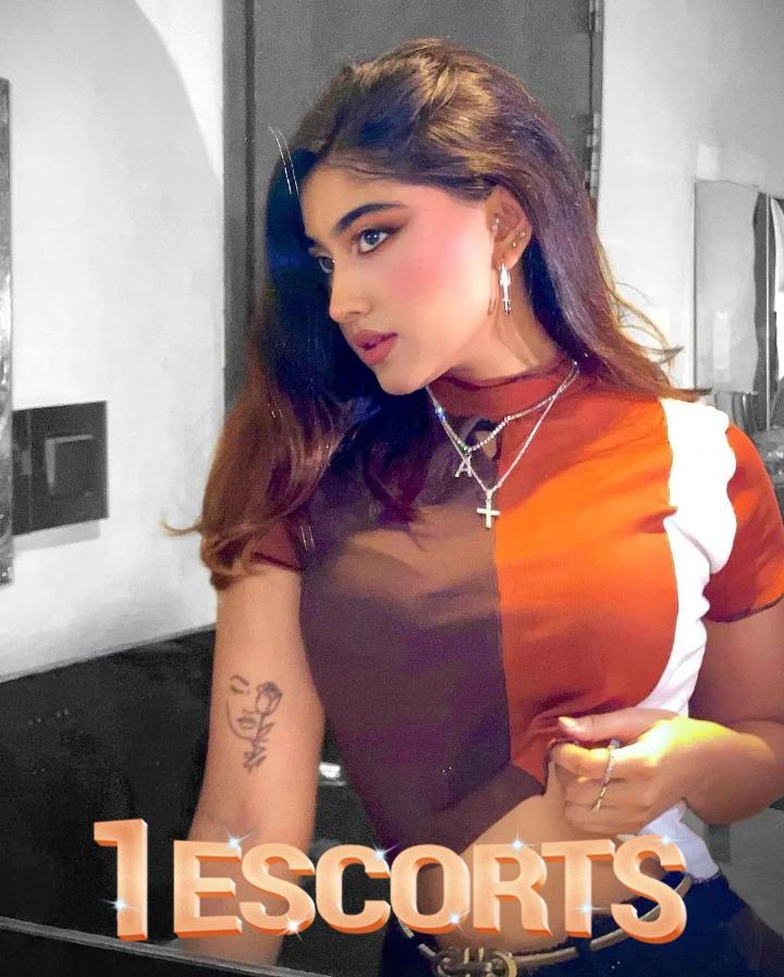sunita -4