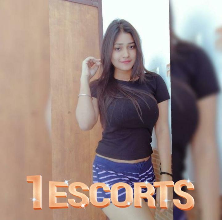 Priya escorts service for butwal beautiful option