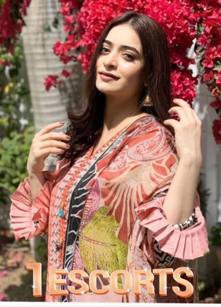 VIP Models in Islamabad -3