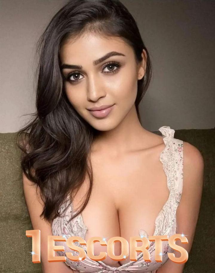 Elite Class Escort in Islamabad -3