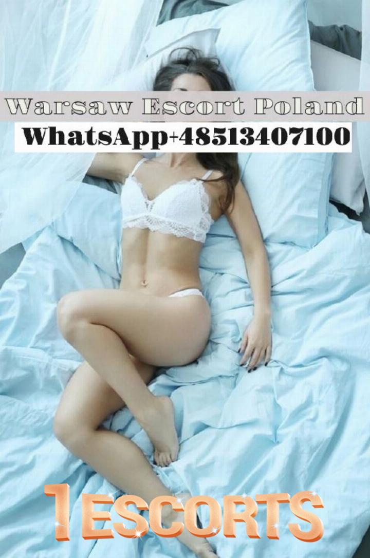 Harper Warsaw Escort -2