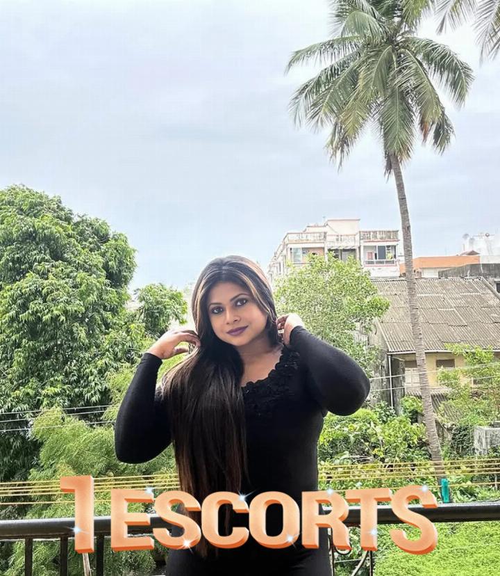 Nisha Bakshi -3