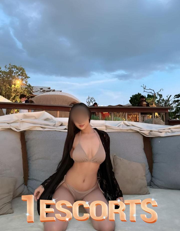 Top Class Escort Agency on Jakarta By Luxe Allure