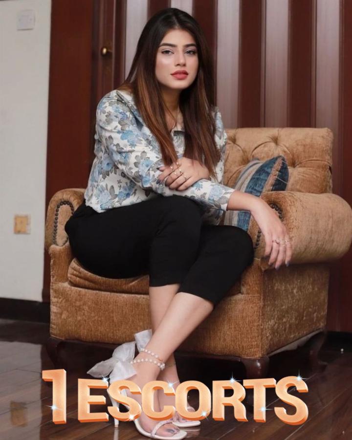 Independent Models in Lahore -3