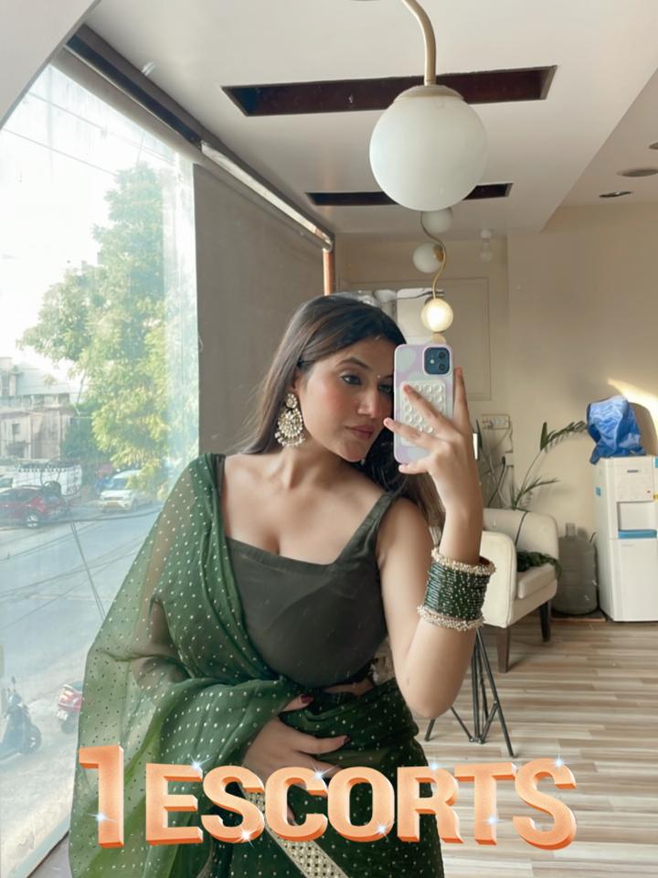 Navya VIP Indian Model -4