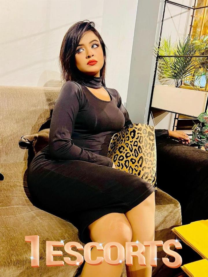 Sana khan