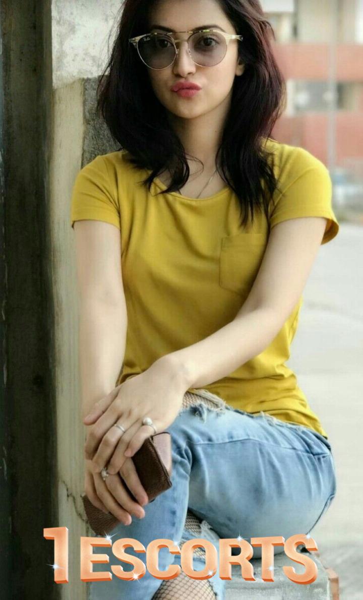 Young Models in Islamabad -4