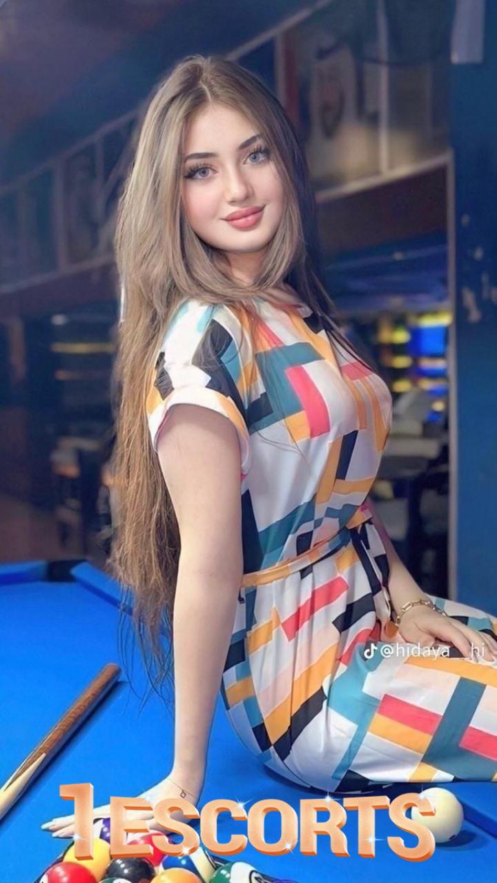 HOUSE WIVES,Independent college and university girls in very reasonable Retes -4